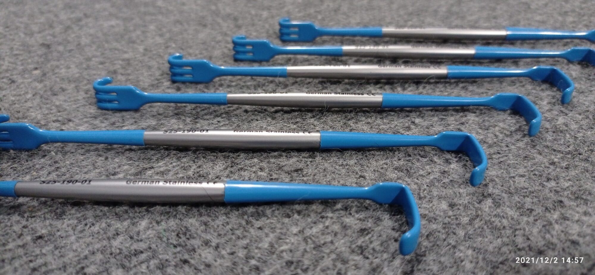 Senn Miller Retractor 16cm Insulated 6 Senn Miller Retractor 16cm Insulated